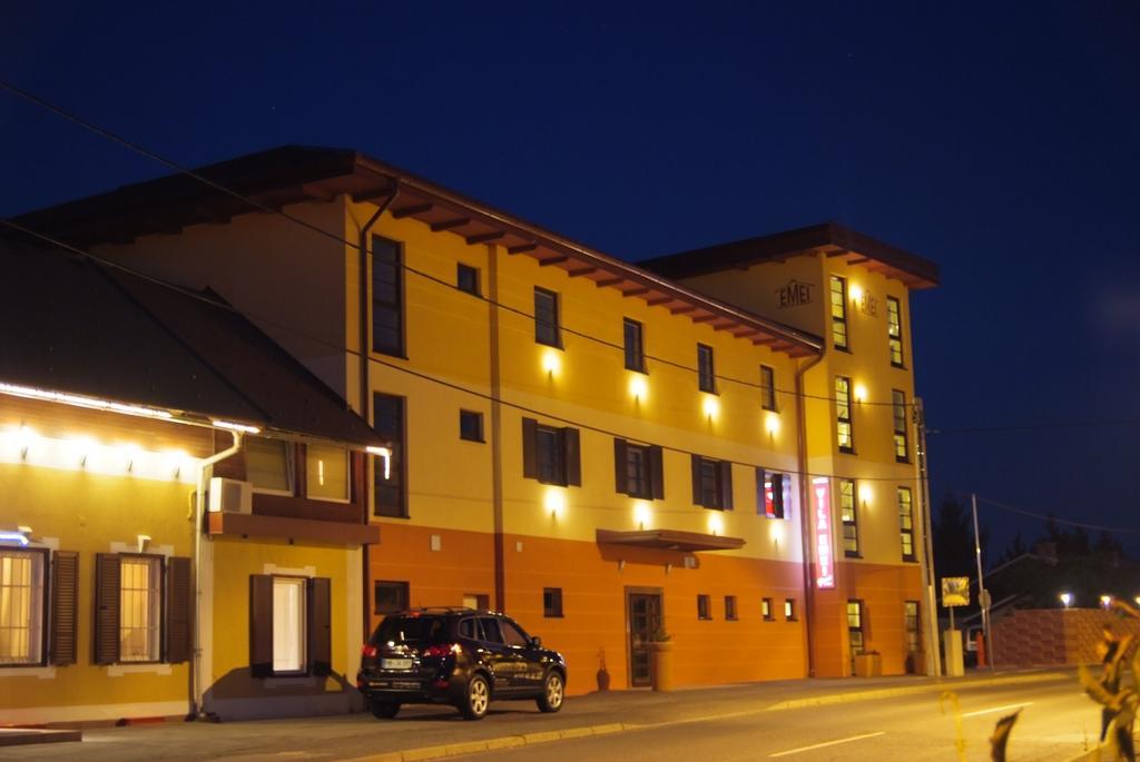 Hotel Vila Emei Marburgo Esterno foto